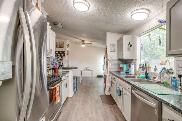 1316 Wood Drive, Mansfield, TX 76063