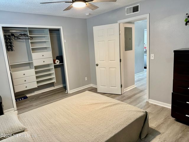 3878 LA MIRADA Drive N 8, Jacksonville, FL 32217