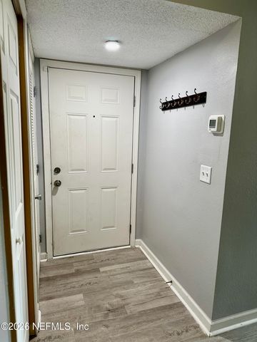 3878 LA MIRADA Drive N 8, Jacksonville, FL 32217