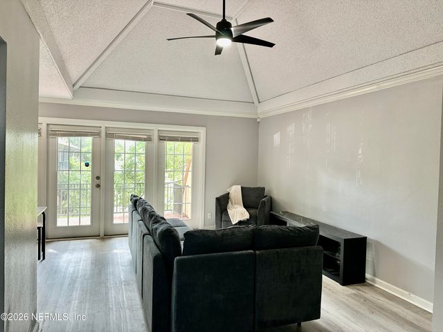 3878 LA MIRADA Drive N 8, Jacksonville, FL 32217