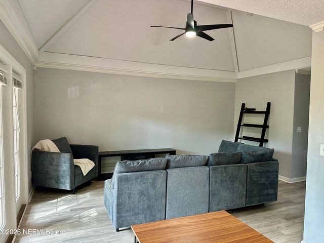 3878 LA MIRADA Drive N 8, Jacksonville, FL 32217