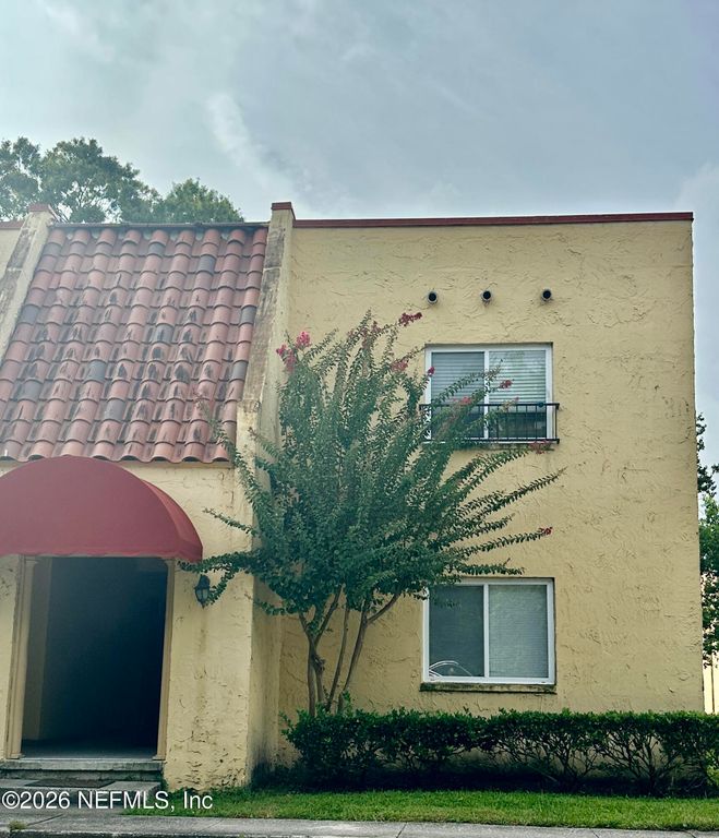 3878 LA MIRADA Drive N 8, Jacksonville, FL 32217