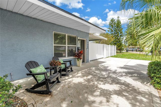 7400 19TH AVENUE N, St Petersburg, FL 33710