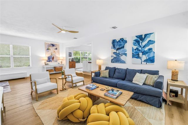 7400 19TH AVENUE N, St Petersburg, FL 33710