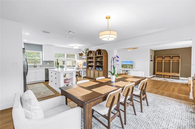 7400 19TH AVENUE N, St Petersburg, FL 33710