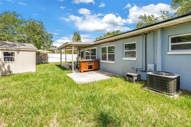 7400 19TH AVENUE N, St Petersburg, FL 33710