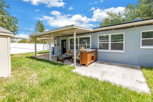 7400 19TH AVENUE N, St Petersburg, FL 33710