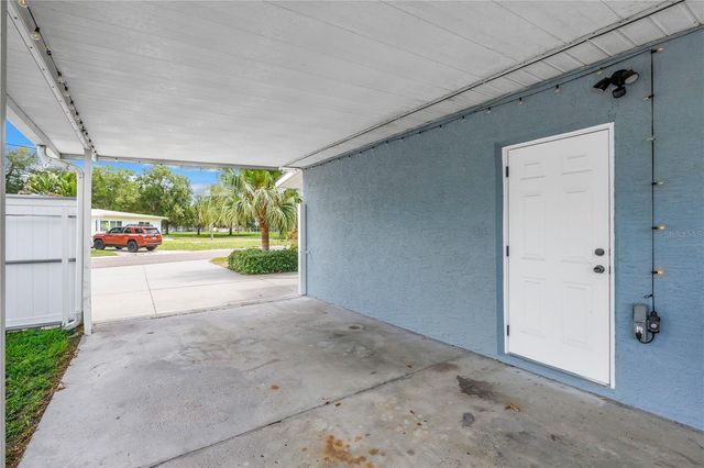 7400 19TH AVENUE N, St Petersburg, FL 33710