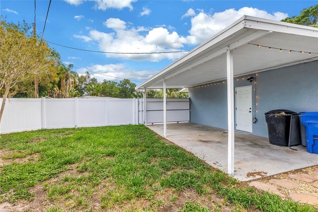 7400 19TH AVENUE N, St Petersburg, FL 33710