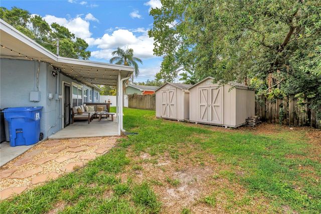 7400 19TH AVENUE N, St Petersburg, FL 33710