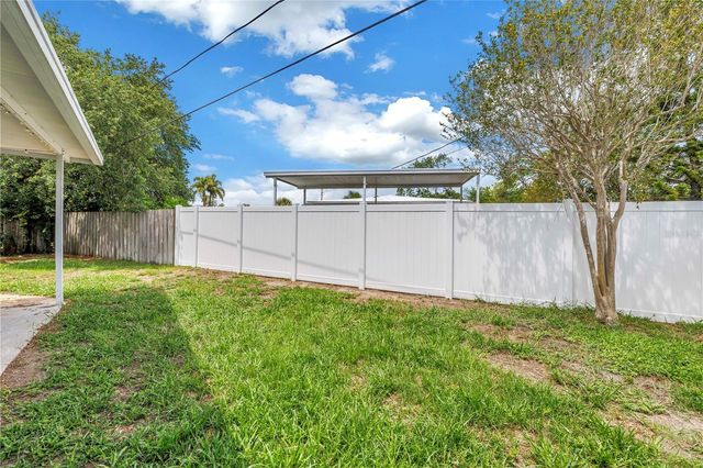 7400 19TH AVENUE N, St Petersburg, FL 33710