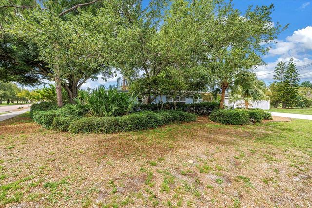 7400 19TH AVENUE N, St Petersburg, FL 33710