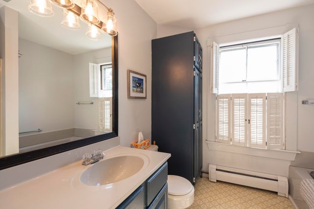 15 Bowditch Road, Falmouth, MA 02540