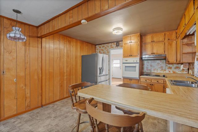 713 Richmond Avenue, Rossville, GA 30741