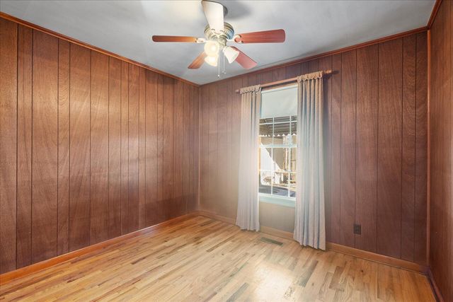 713 Richmond Avenue, Rossville, GA 30741