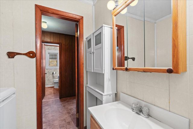 713 Richmond Avenue, Rossville, GA 30741