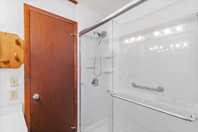 713 Richmond Avenue, Rossville, GA 30741