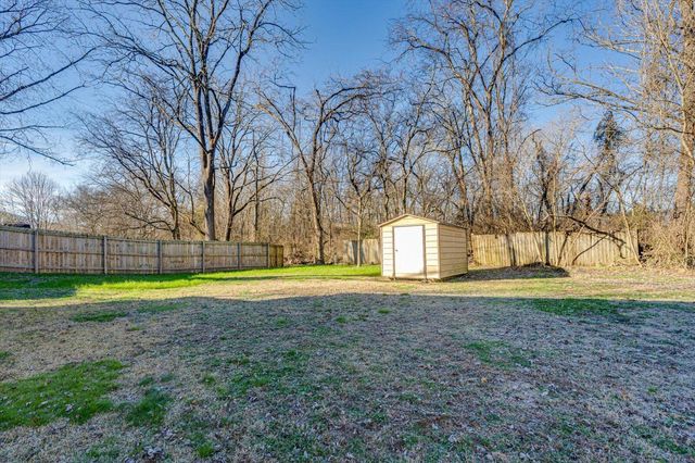 713 Richmond Avenue, Rossville, GA 30741