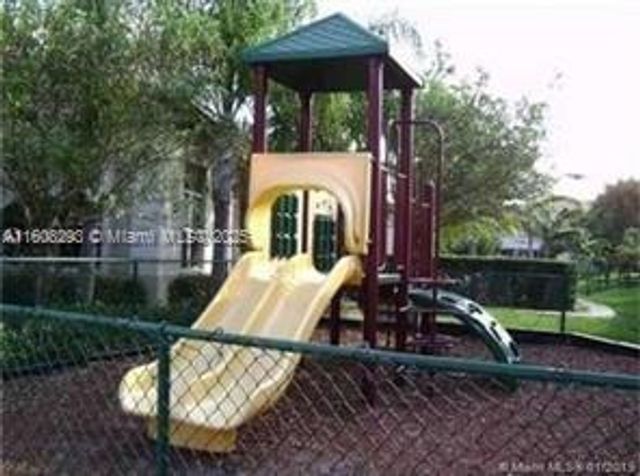 3556 Oleander Ter 3556, Riviera Beach, FL 33404