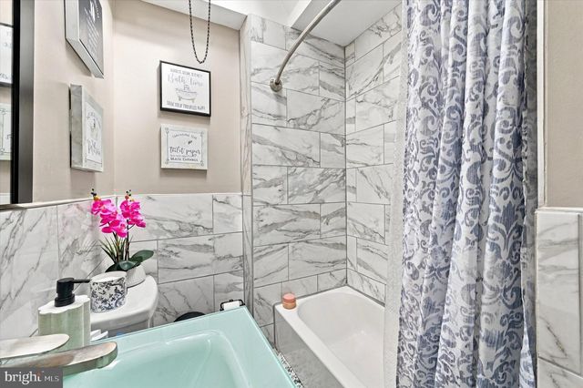 1525 S PATTON ST, Philadelphia, PA 19146