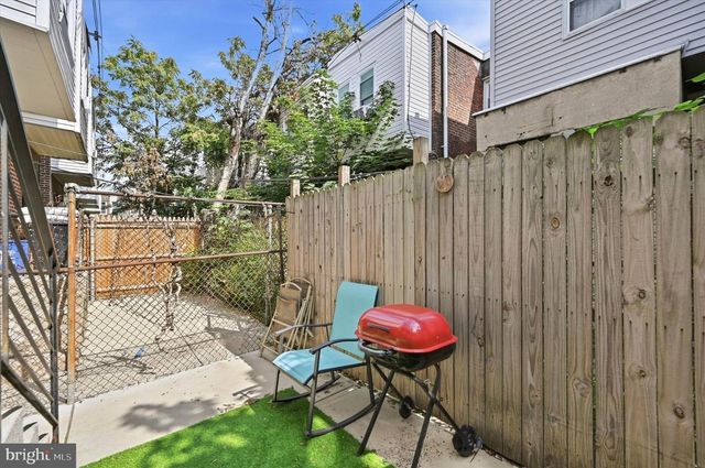 1525 S PATTON ST, Philadelphia, PA 19146