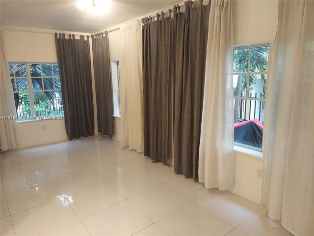 750 Pennsylvania Ave 1, Miami Beach, FL 33139