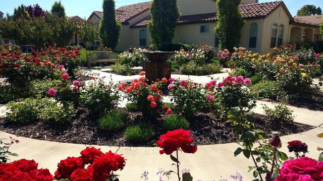 1376 Volonne Dr, Roseville, CA 95747