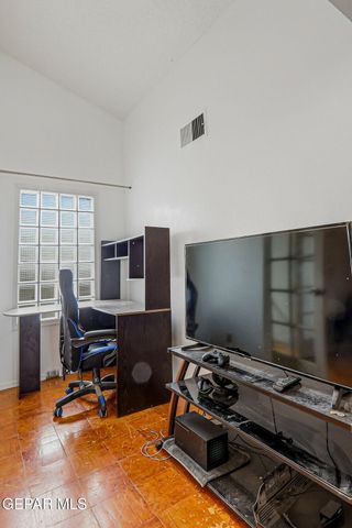 2508 MOUNTAIN Avenue, El Paso, TX 79930