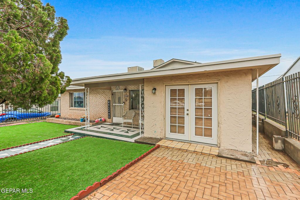 2508 MOUNTAIN Avenue, El Paso, TX 79930