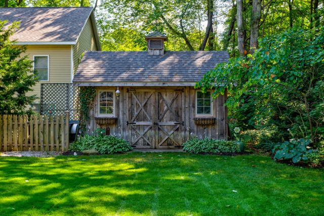 17226 South Street, Park Twp, MI 49424