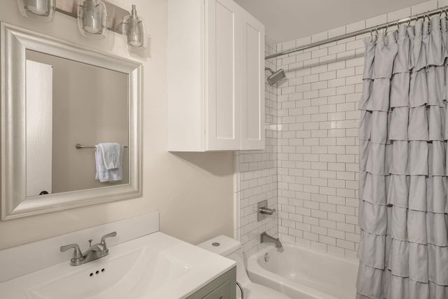 6107 Harwin LN, Austin, TX 78745