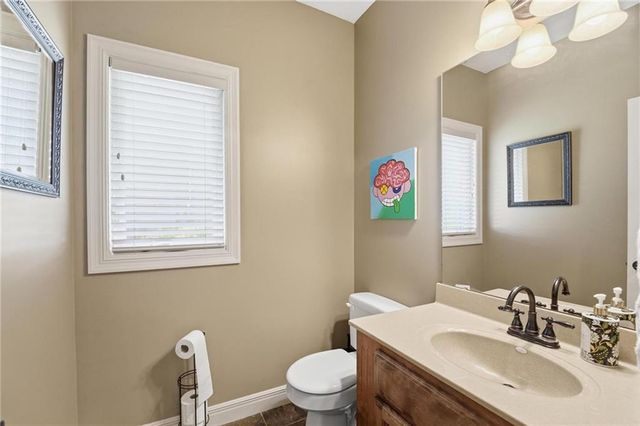 5201 W 164th Street, Overland Park, KS 66085