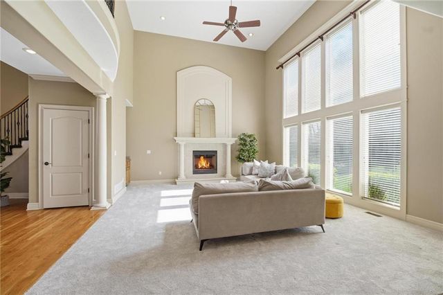 5201 W 164th Street, Overland Park, KS 66085