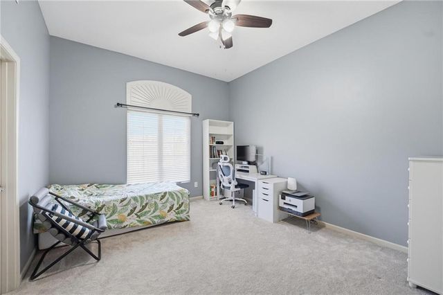 5201 W 164th Street, Overland Park, KS 66085