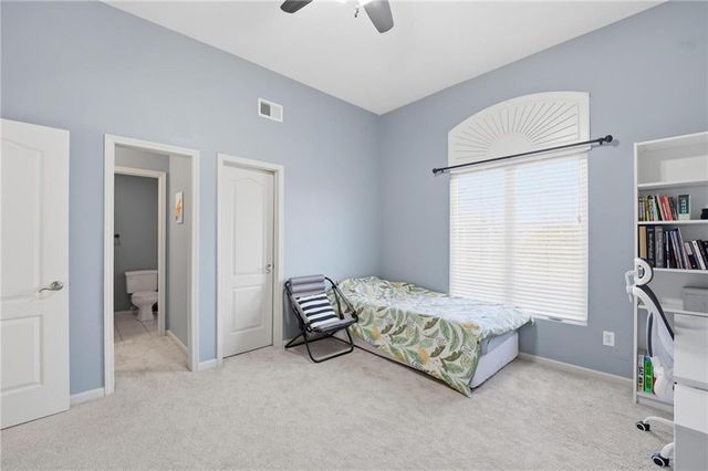 5201 W 164th Street, Overland Park, KS 66085