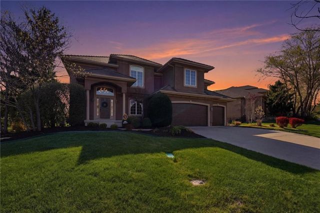 5201 W 164th Street, Overland Park, KS 66085