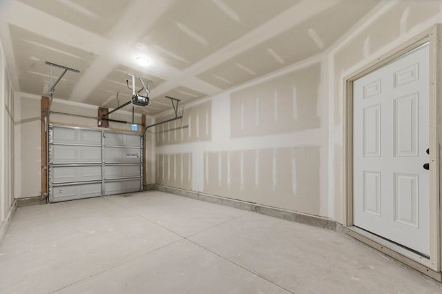 1723 N Main St, Rose Hill, KS 67133