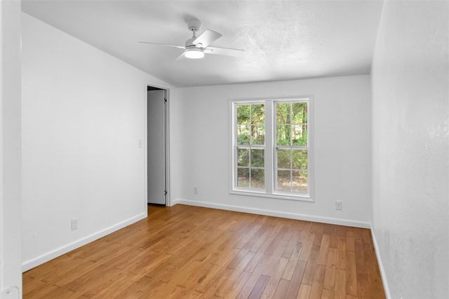 241 County Road 3314, Cleveland, TX 77327