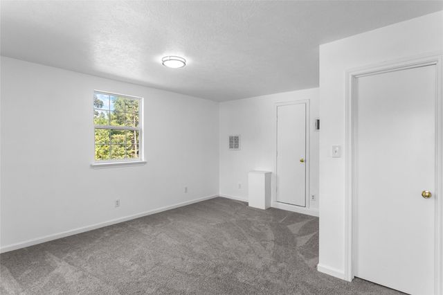 241 County Road 3314, Cleveland, TX 77327