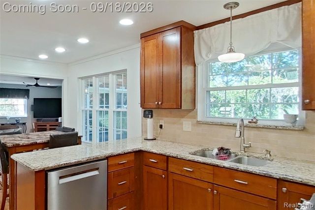 2427 Karen Drive, Howell, MI 48855