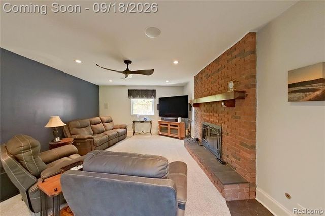 2427 Karen Drive, Howell, MI 48855