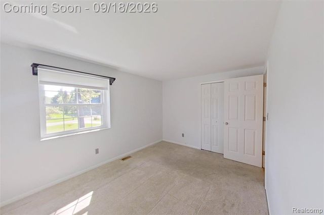 2427 Karen Drive, Howell, MI 48855