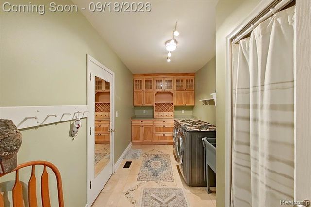 2427 Karen Drive, Howell, MI 48855