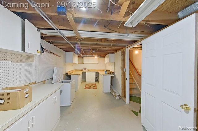 2427 Karen Drive, Howell, MI 48855