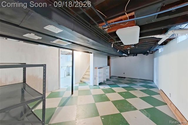 2427 Karen Drive, Howell, MI 48855