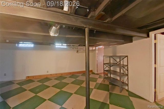 2427 Karen Drive, Howell, MI 48855