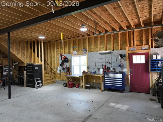 2427 Karen Drive, Howell, MI 48855