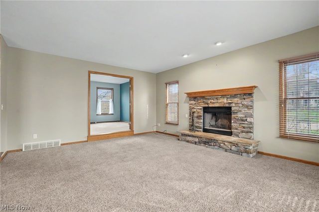 9498 Andrew Drive, Twinsburg, OH 44087