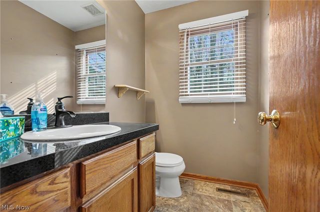9498 Andrew Drive, Twinsburg, OH 44087