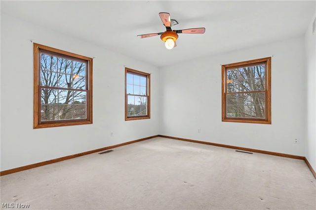 9498 Andrew Drive, Twinsburg, OH 44087